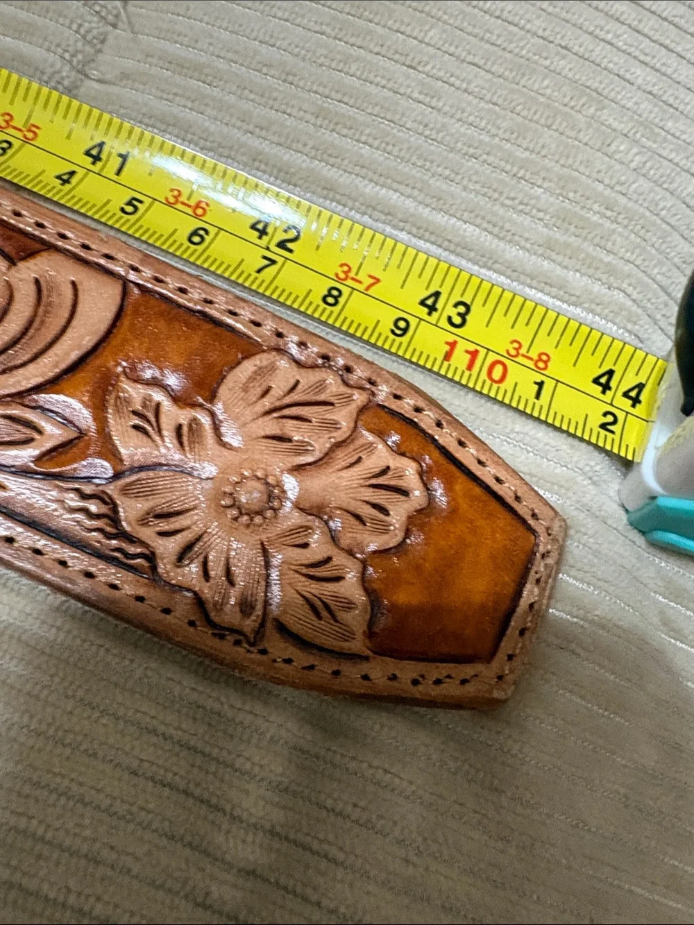 Hand-Tooled Brown Leather Men's Belt with Floral Pattern